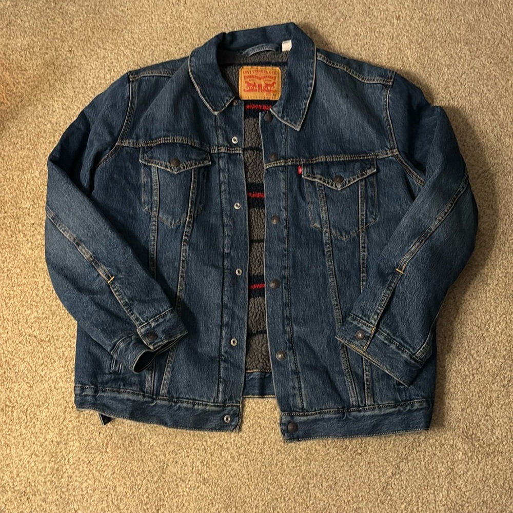 Retro Levi’s denim jacket – Sherpa lined